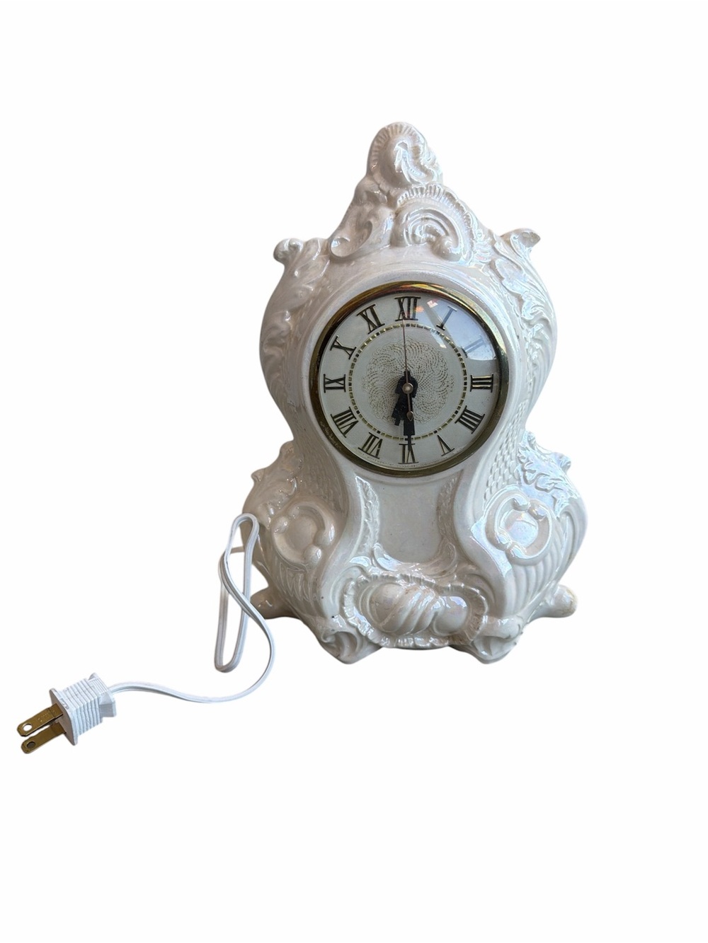 Lanshire Elegant Antique Cream Ornate Electric Mantel Clock - Classic Roman Dial